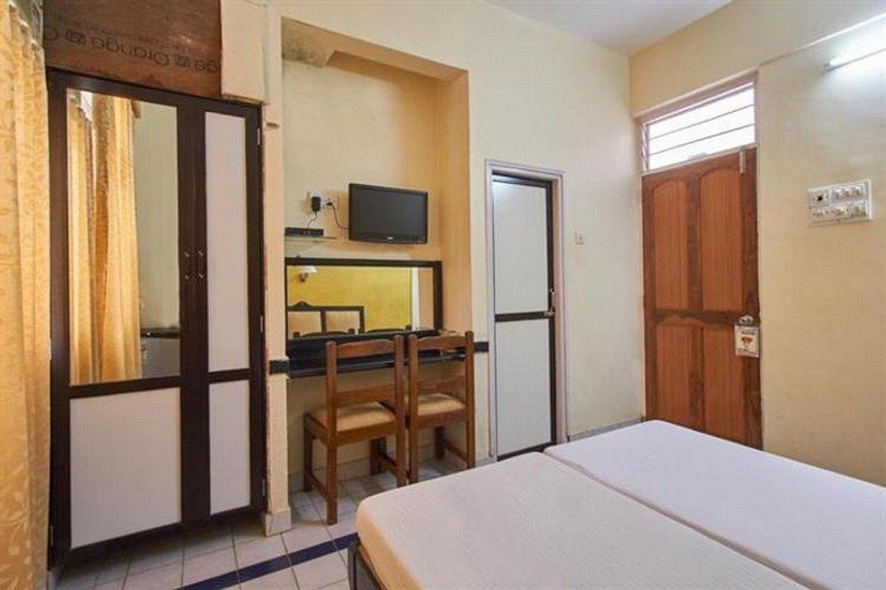 Summerville Beach Resort Candolim Exterior photo