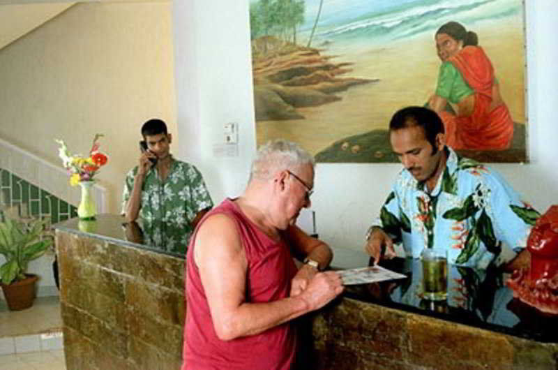 Summerville Beach Resort Candolim Exterior photo