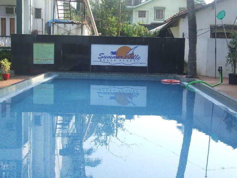 Summerville Beach Resort Candolim Exterior photo